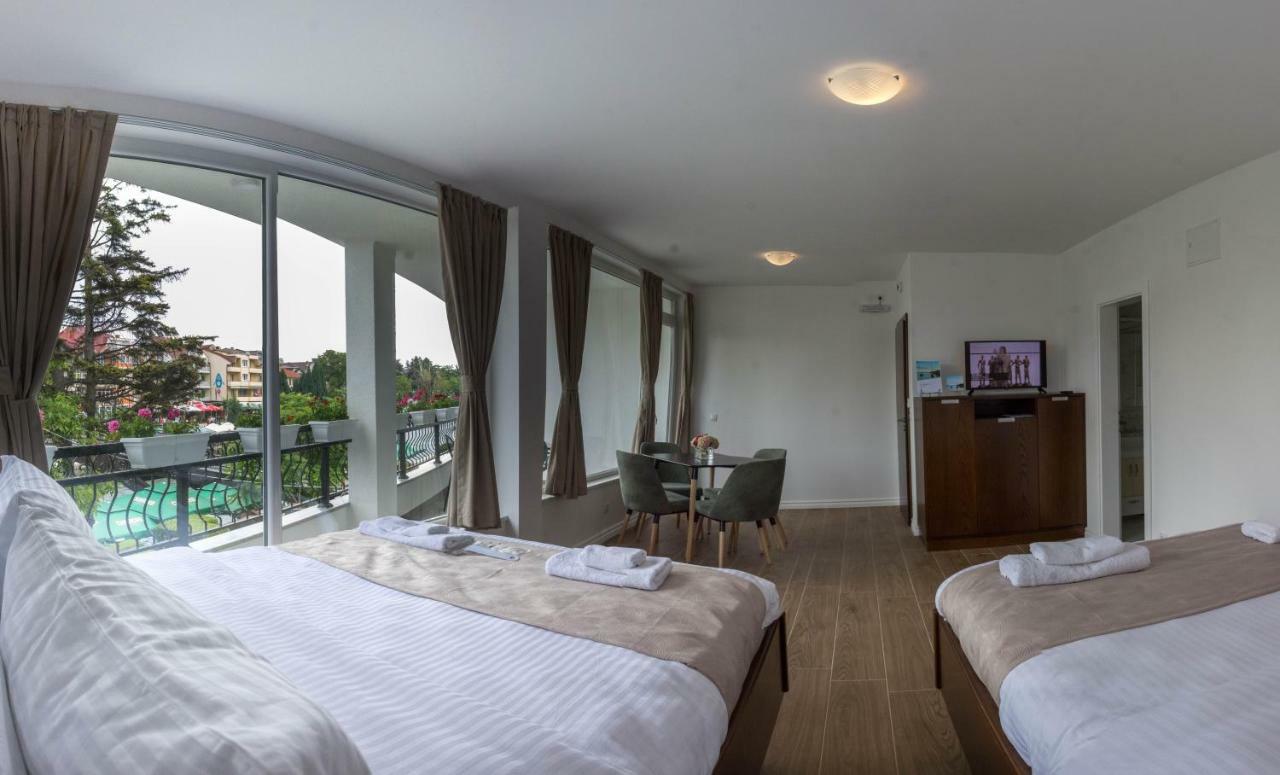Seasons Hotel Struga Bagian luar foto